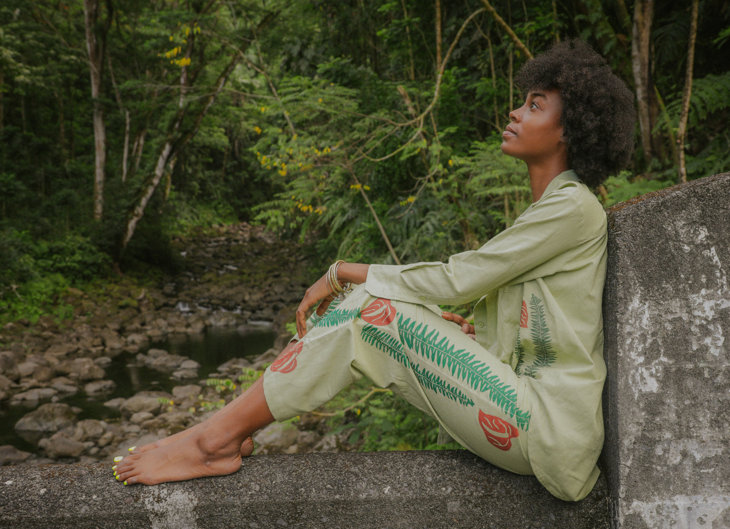 Kupukupu & Anthurium Linen Button Down